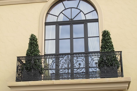 Exclusiv angefertigte viktorianische Pflanzgefäße für Gestüt viktorianische_pflanzgefaesse_gestuet_pflanzen